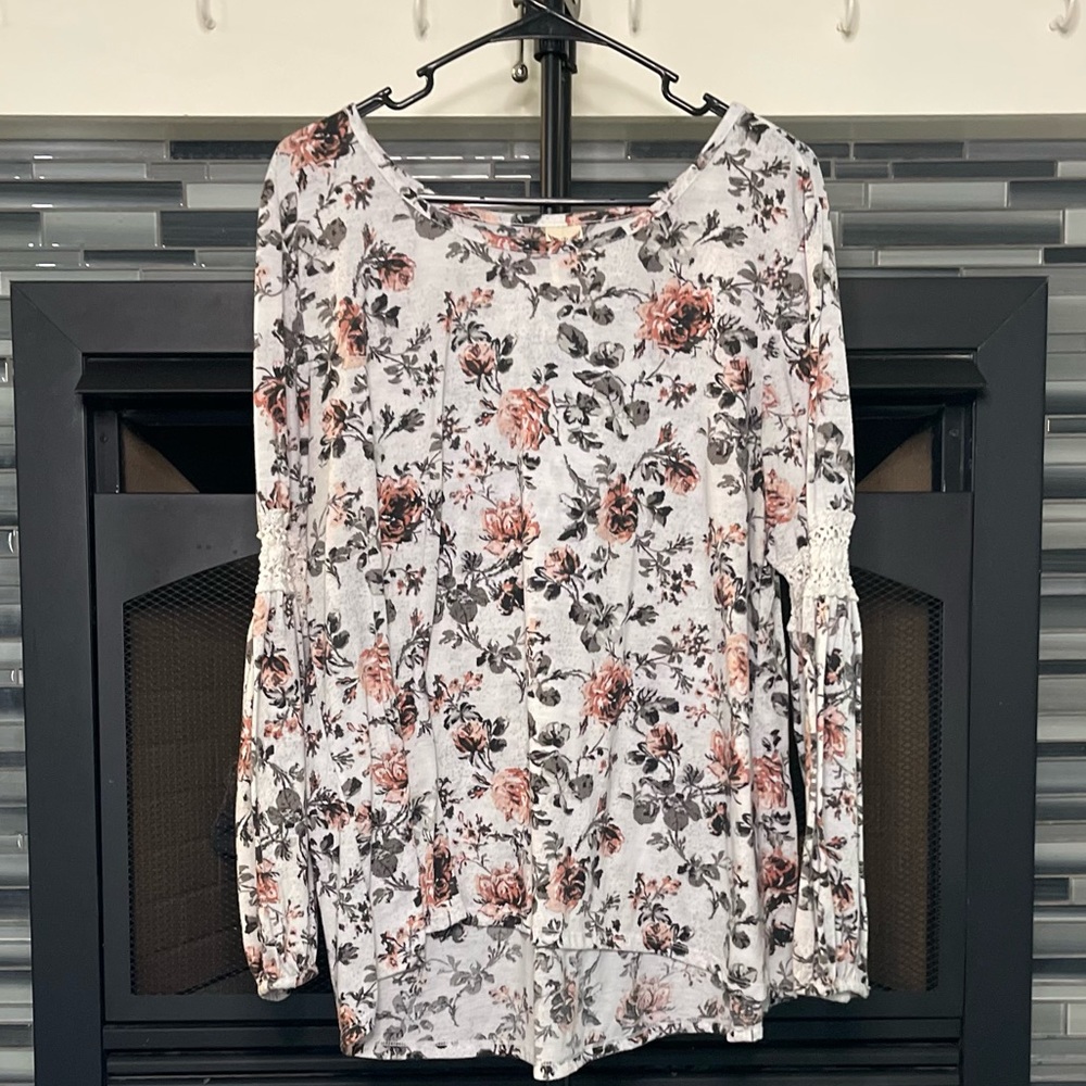 Faded Glory Long Sleeve Embroidered Mesh Sleeve Floral Blouse- Size 2XL / XXL
